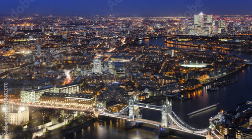 Canvas Print Aerial view of London city with Tower Bridge, night scene