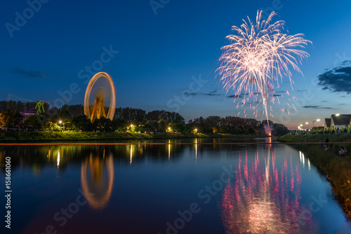 Feuerwerk bei der Maidult mit Riesenrad in Regensburg photo