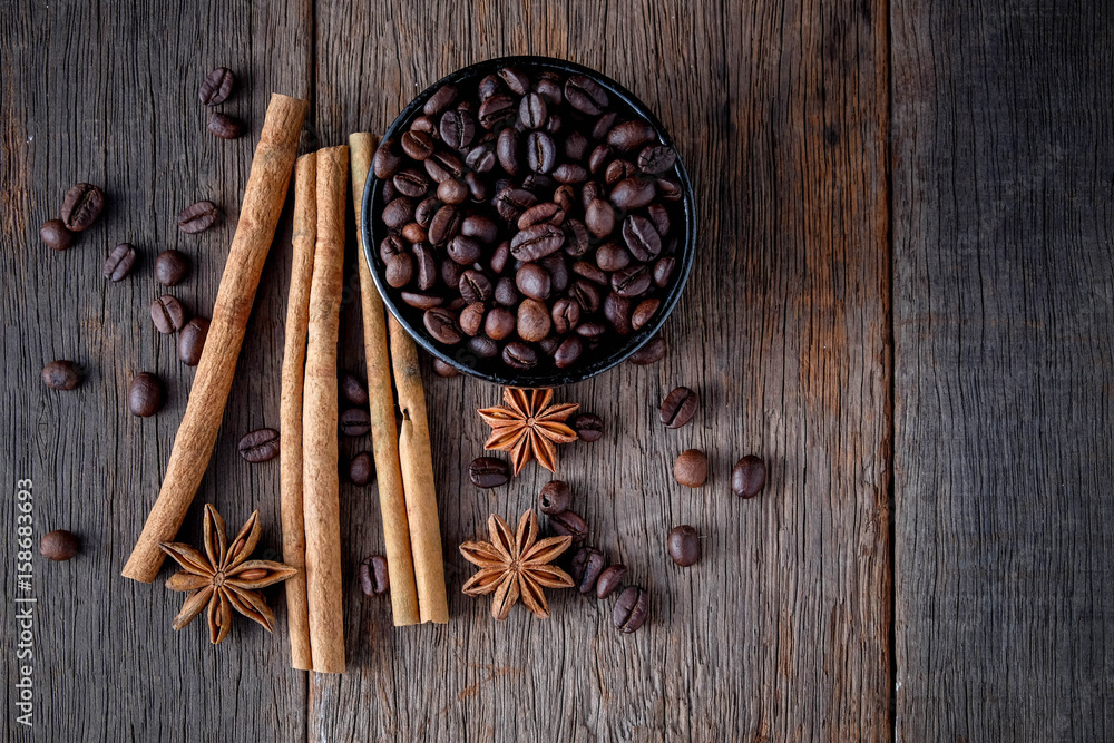 Coffee beans with cinnamon A mixture of popular drinks.