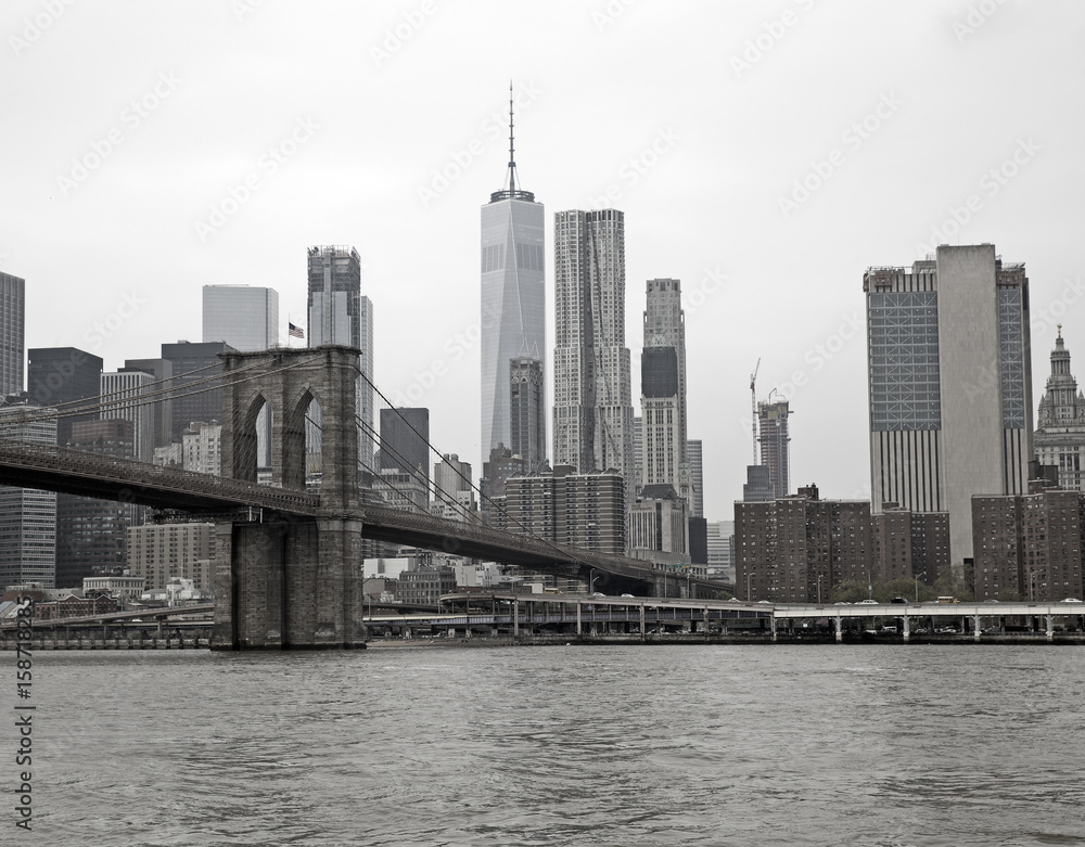 Brooklyn bridge from Hudson river, Black and white Brooklyn bridge from Hudson river, Black and white