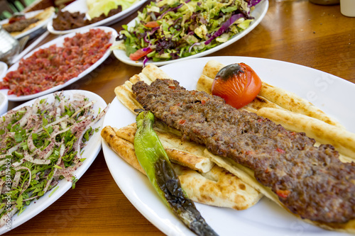 Türk Mutfağı; Türk Yemekleri; Adana Kebap