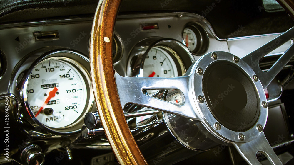 Fototapeta premium Armaturenbrett-vom-Oldtimer