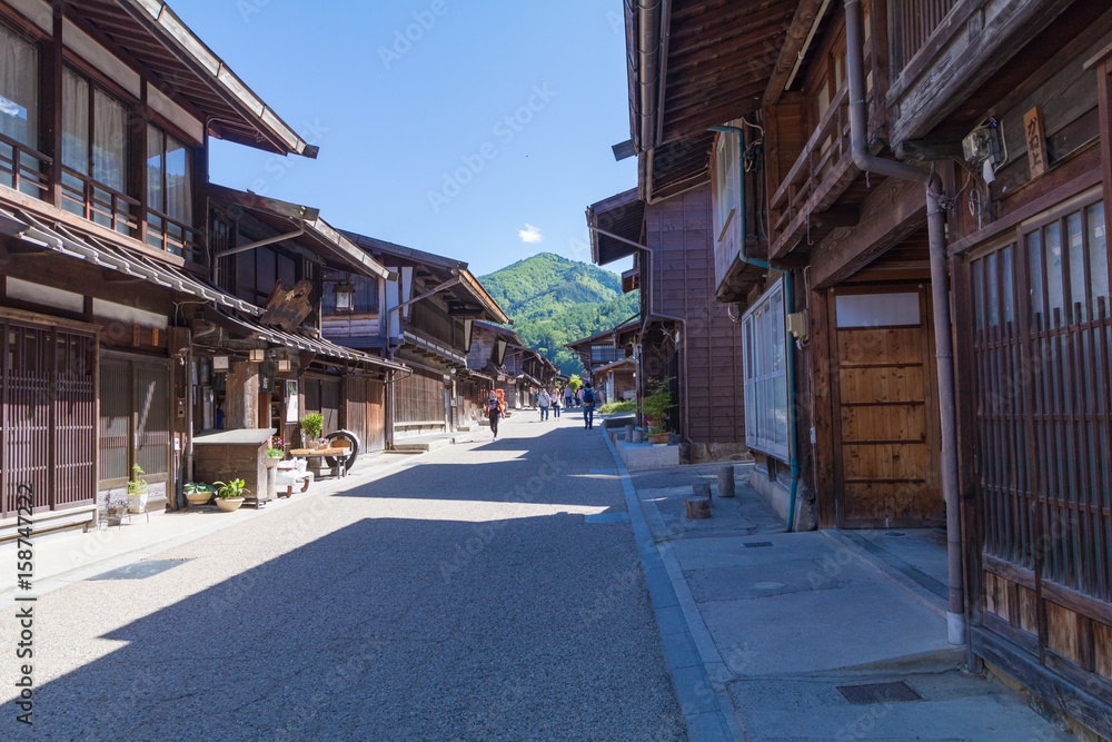 Narai  is a  small town in Nagano Prefecture Japan ,The old  town provided a pleasant walk through about a kilometre of well preserved buildings.