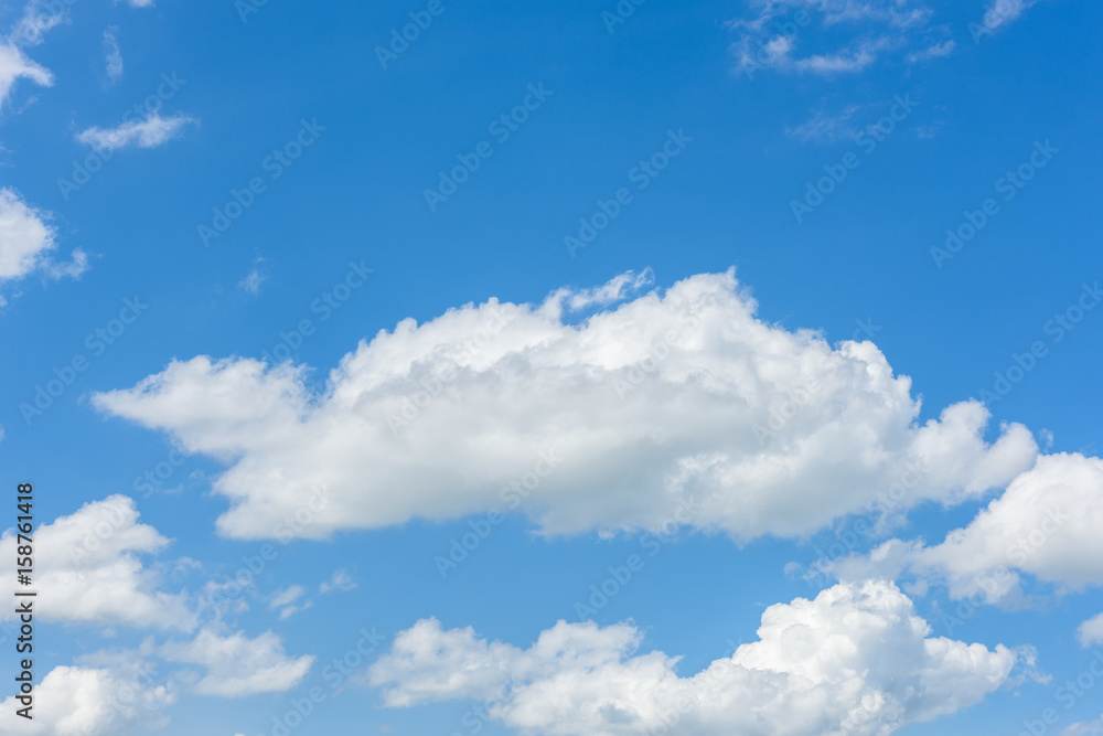 Fototapeta premium Beautiful cirrus clouds against the blue sky