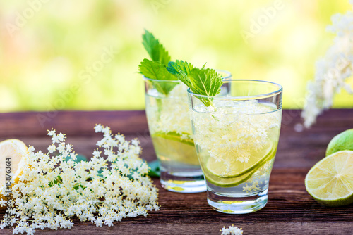 Canvas Print Holunder Detox Getränk - Powerdrink - Erfrischung im Sommer - Infused Water - Sa