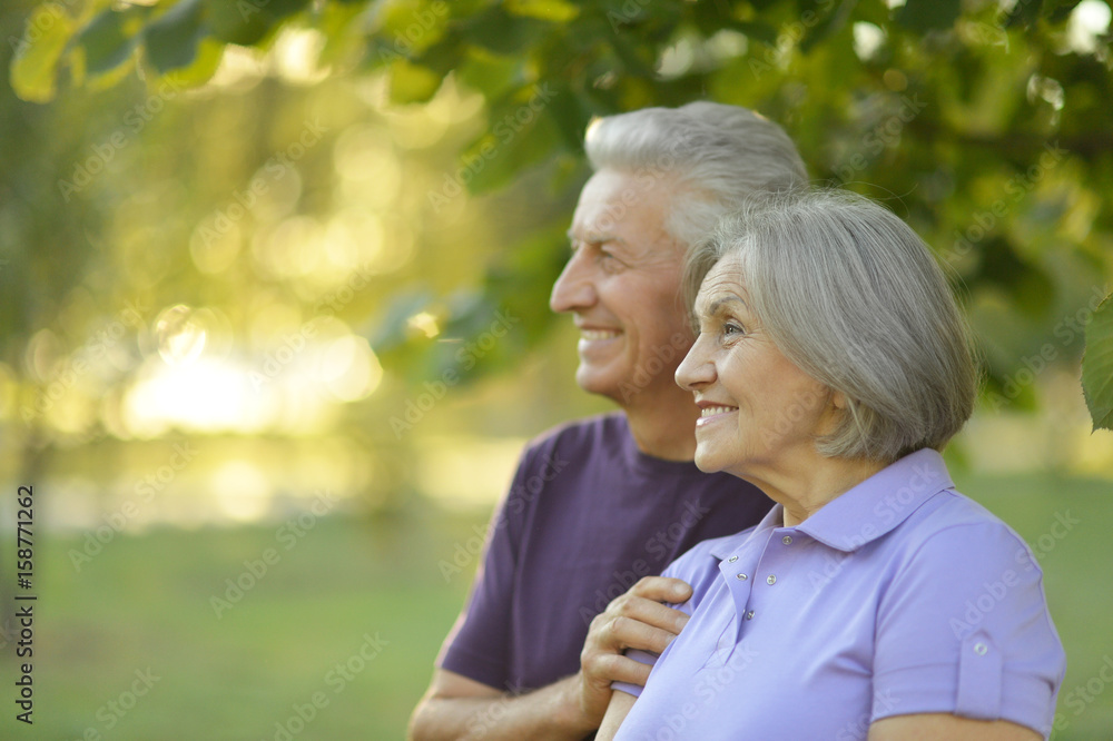 senior couple hugging 