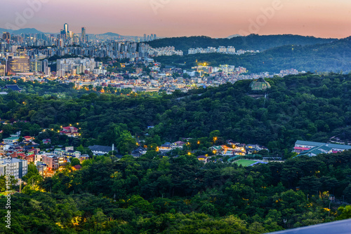 Canvas Print seoul city with mountains