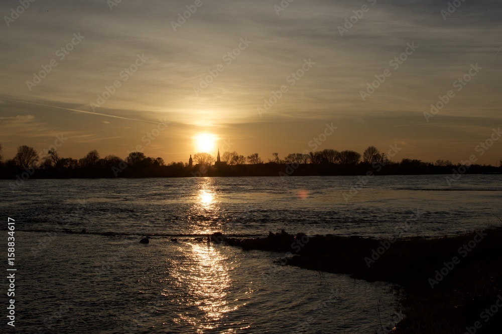 Fototapeta premium Sundown River Rhein