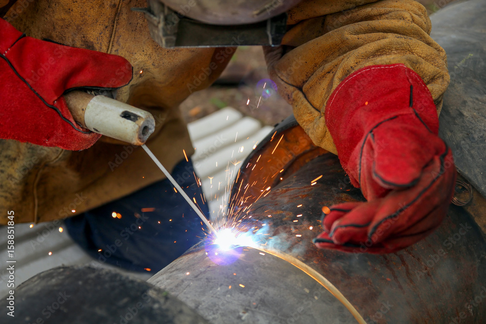 Obraz premium Welding With Sparks