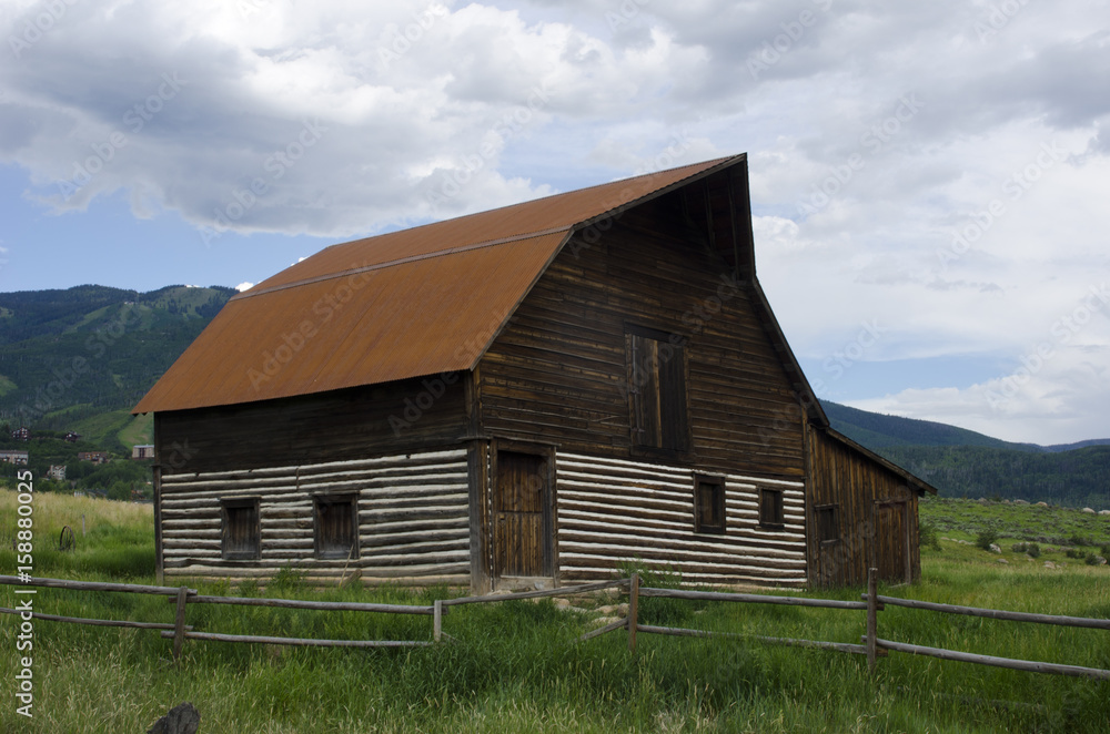 Obraz premium Steamboat Springs Barn