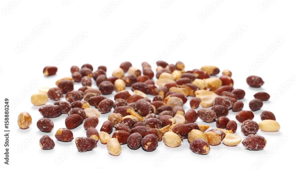 Fototapeta premium pile salted fried peanut isolated on white