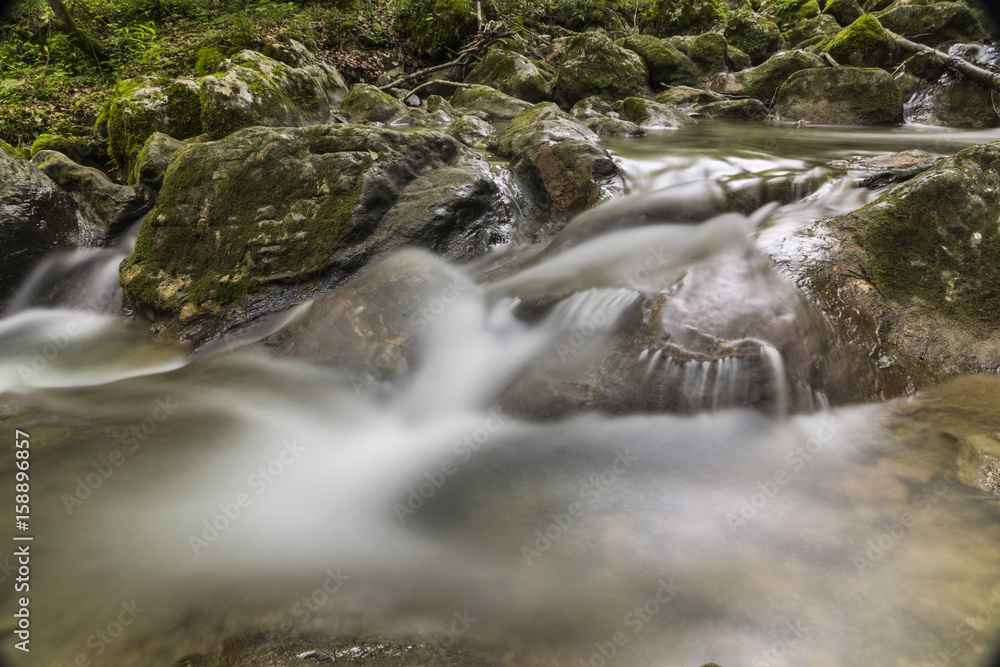 Rivière l'Alloix - Massif de la Chartreuse - Isère. Rivière l'Alloix - Massif de la Chartreuse - Isère.