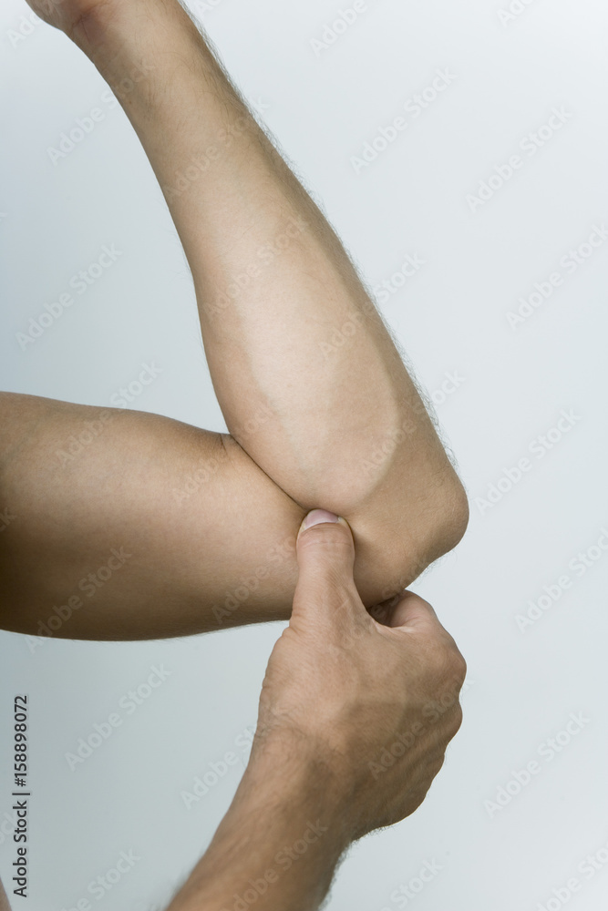 Model The Do In is an automassage technique of chinese origin, then imported in Japan This technique is based on the pressure of certains points (acupressure) aiming at correcting body disorders Pressure of the point Heart meridian 3 Aim : treatment of nervous breakdown Model The Do In is an automassage technique of chinese origin, then imported in Japan This technique is based on the pressure of certains points (acupressure) aiming at correcting body disorders Pressure of the point Heart meridian 3 Aim : treatment of nervous breakdown