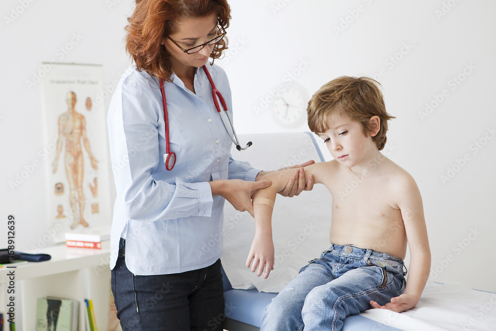 Consultation m←dicale d'un garon de 7 ans Consultation m←dicale d'un garon de 7 ans
