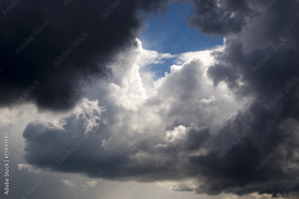 Obraz premium Storm clouds, dramatic sky