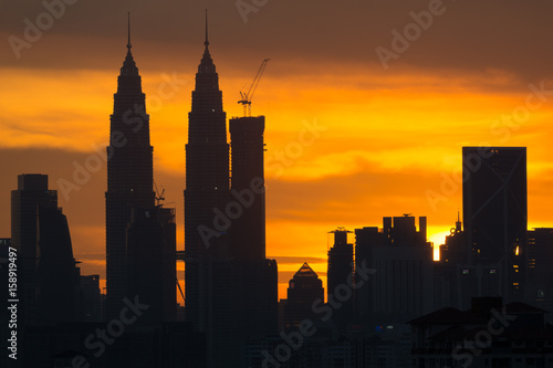 Canvas Print A majestic sunset in Kuala Lumpur, the capital of Malaysia