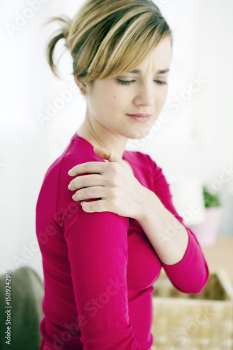 Shoulder pain in a woman