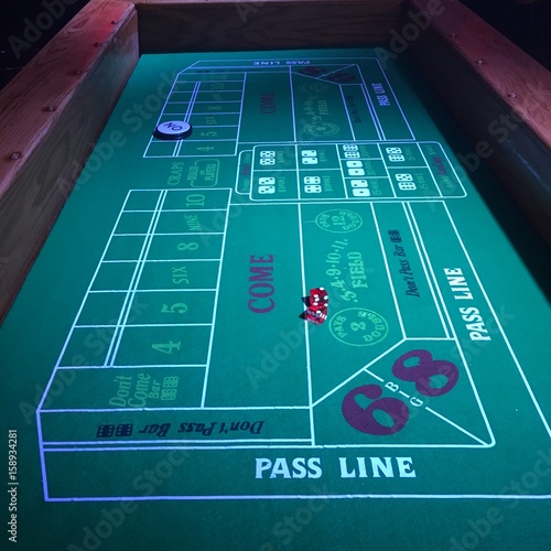 Φωτογραφία Gambling - craps table