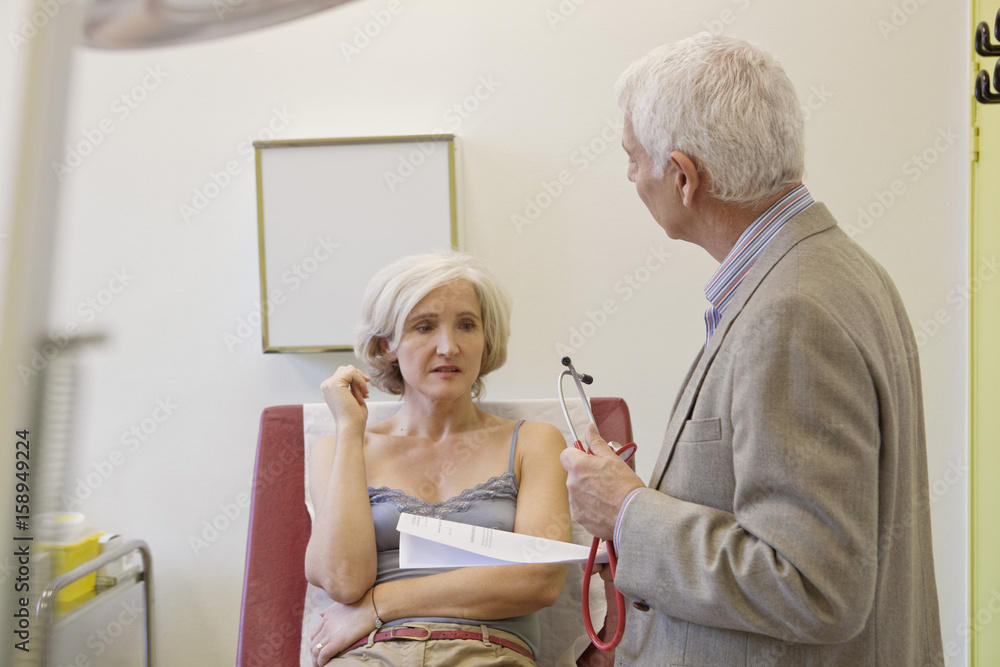 Elderly person in consultation Elderly person in consultation