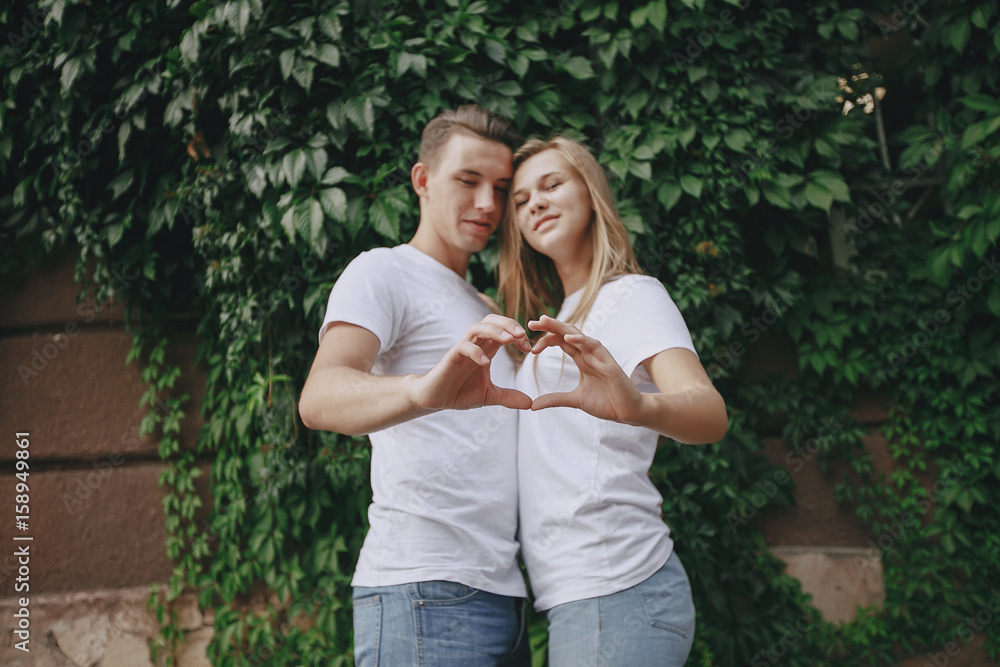 Fototapeta premium love story outdoors