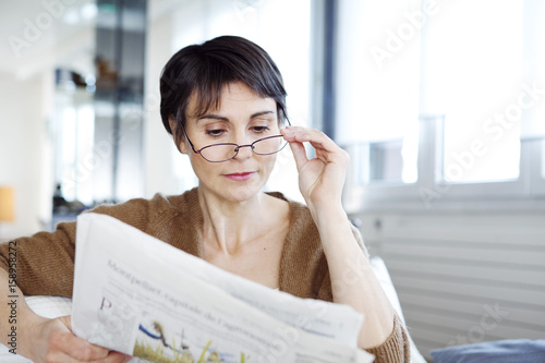 Billede på lærred Woman reading