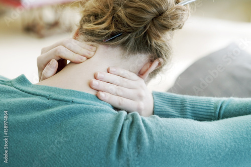 Quadro su tela Cervicalgia in a woman