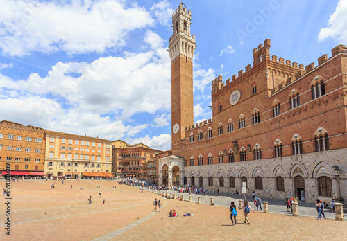 Fotografie, Obraz Palazzo Publico and Torre del Mangia, Piazza del Campo in Siena