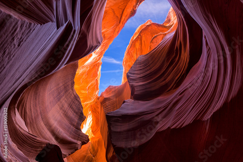 Valokuvatapetti Beautiful view of amazing sandstone formations in famous Lower Antelope Canyon n