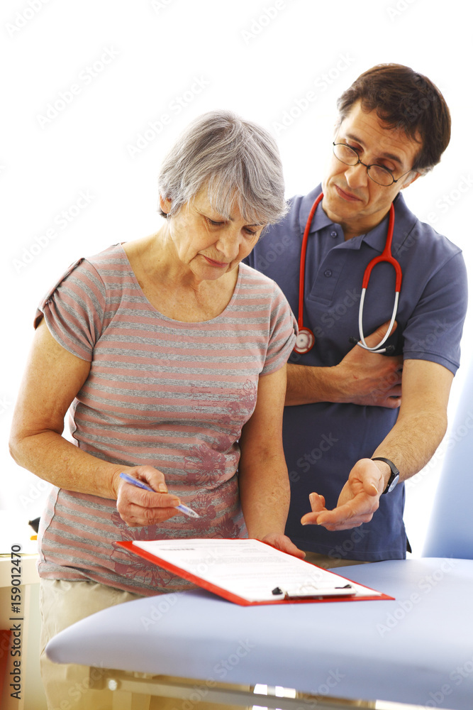Elderly person in consultation Elderly person in consultation
