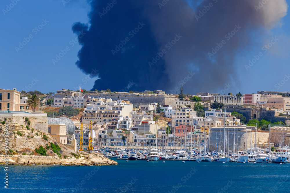 Malta. Fire at the waste-processing plant Sant Antnin.