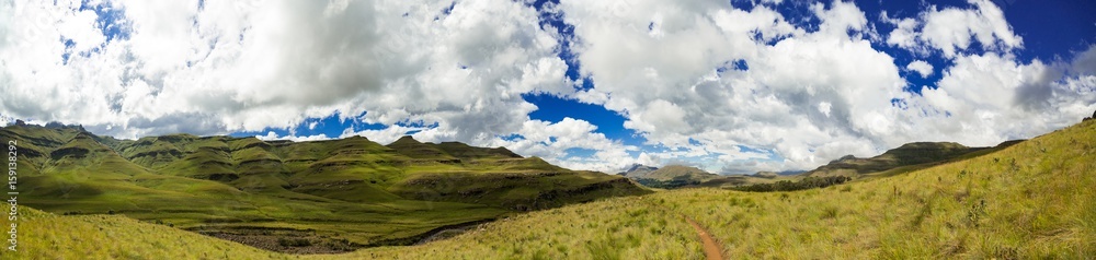 Fototapeta premium Landscape of the Drakensberge at the Mkhomazi Wilderness area
