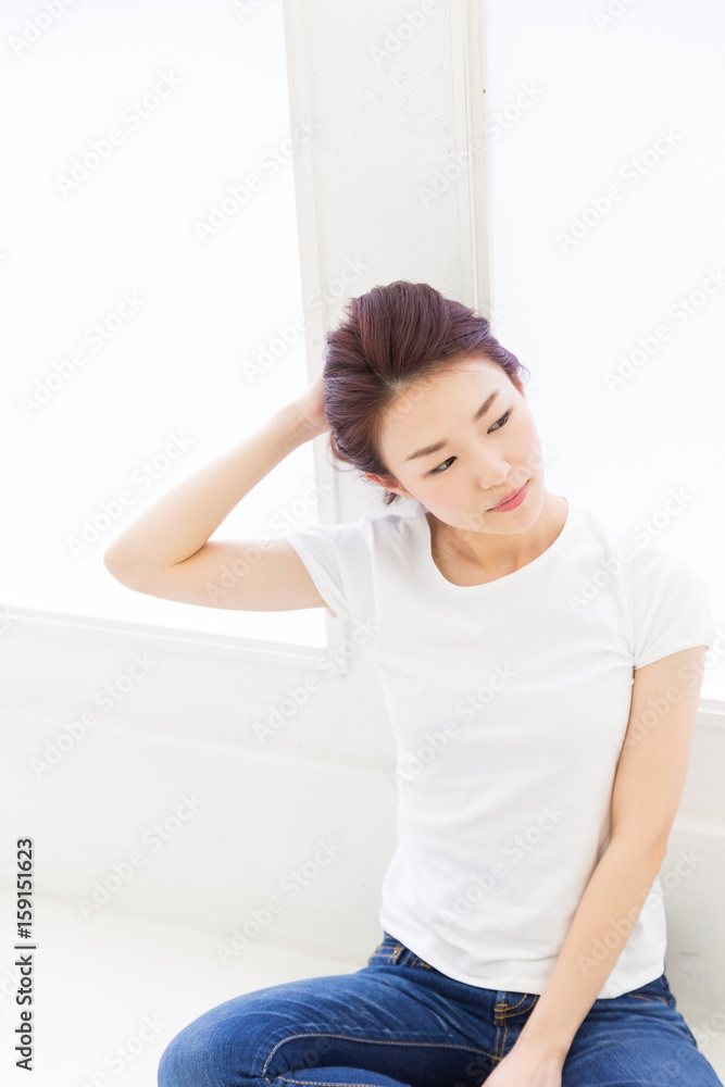 リラックスする女性 リラックスする女性