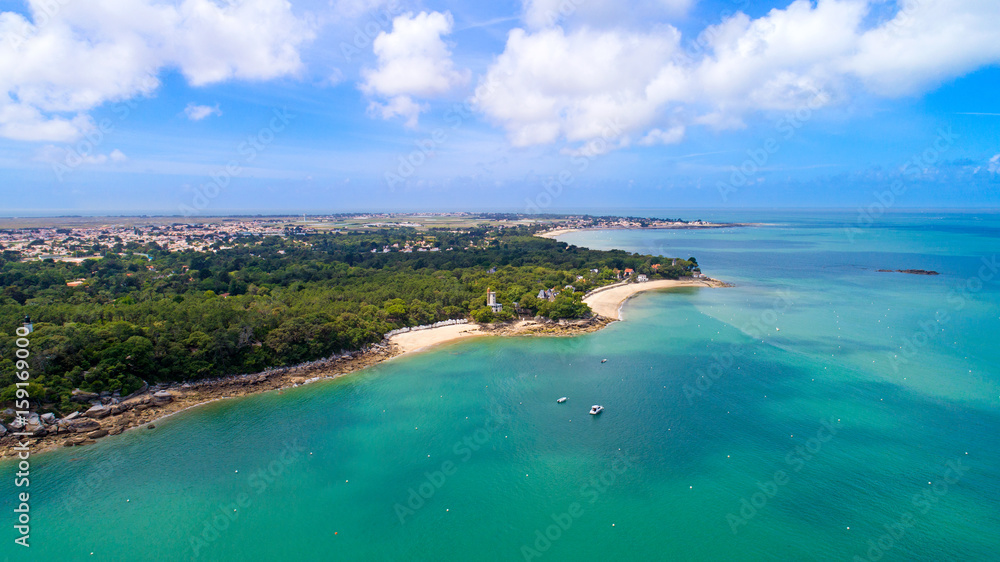 Photo aérienne de l'Anse Rouge sur l'île de Noirmoutier en Vendée, France