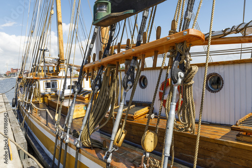 Tackles of the sailing ship