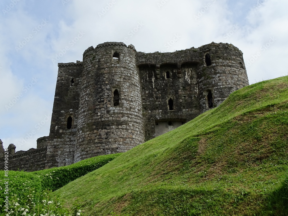 kidwelly castle