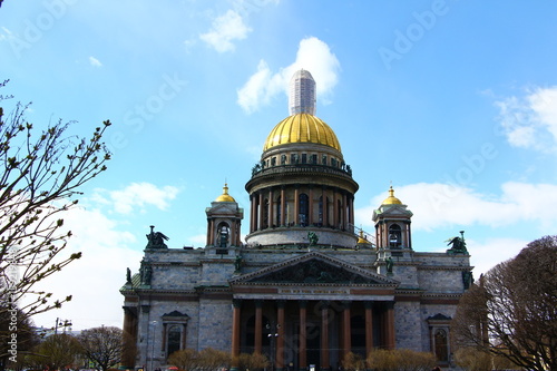 Die Isaak-Kathedrale in St. Petersburg (Russland) photo