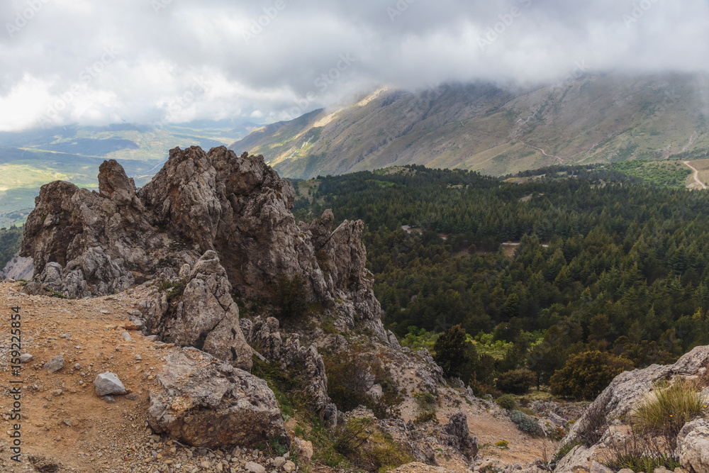 Obraz premium Lovely Mountains of Sicily. Late Spring early Summer Landscape in the Madonie hills of the island