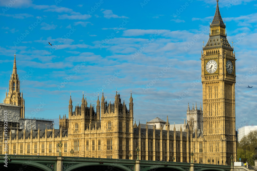 Fototapeta premium Big Ben and Westminster parliament in London, United Kingdom