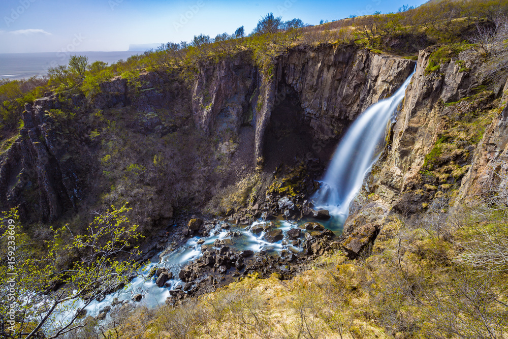 Obraz premium Hundafoss waterfall in Skaftafell, South Iceland
