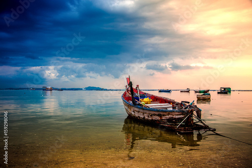 sun set sea view boat 