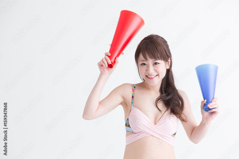 水着の女性・白バック