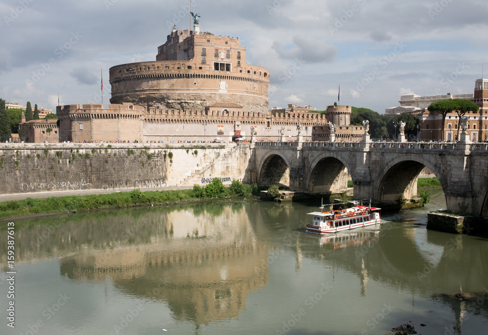 Paisagem do Castelo de San't Angelo, em Roma, Itália