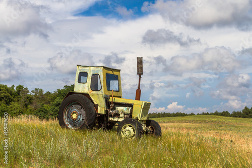 The model of the old tracor is installed in the steppe