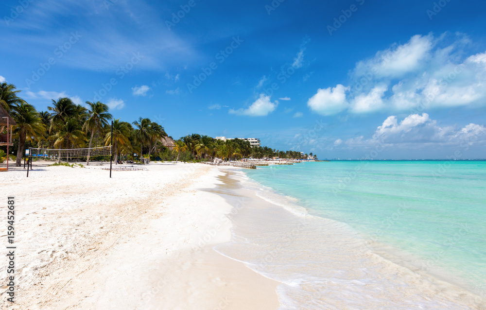 Karibischer Traumstrand Playa Norte auf der Insel Isla Mujeres, Mexiko