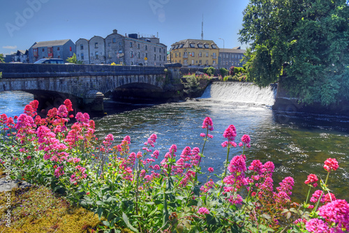 Obraz na płótnie Galway, Ireland and the River Corrib. w salonie
