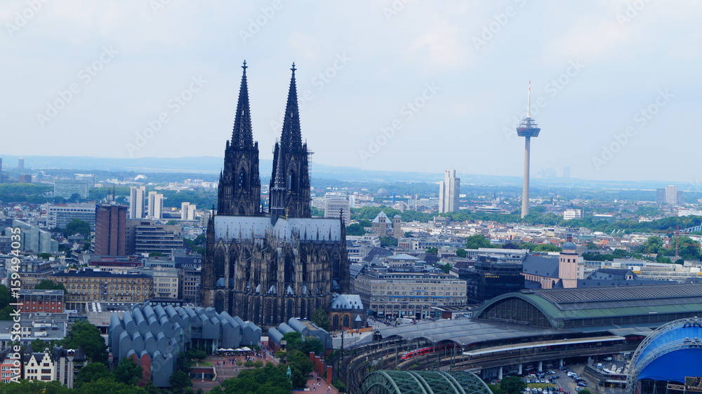 Panorama von Köln, mit dem Kölner Dom und dem Hauptbahnhof
