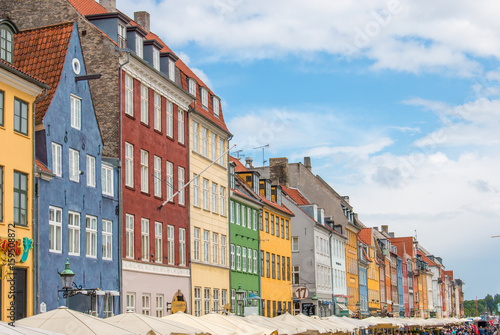 Nyhavn Hafenbecken und Fassaden Kopenhagen