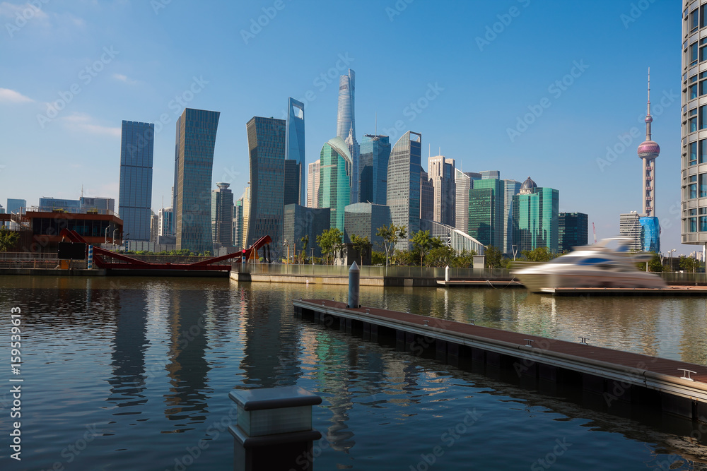 Obraz premium Sunny sky at city building of Shanghai skyline