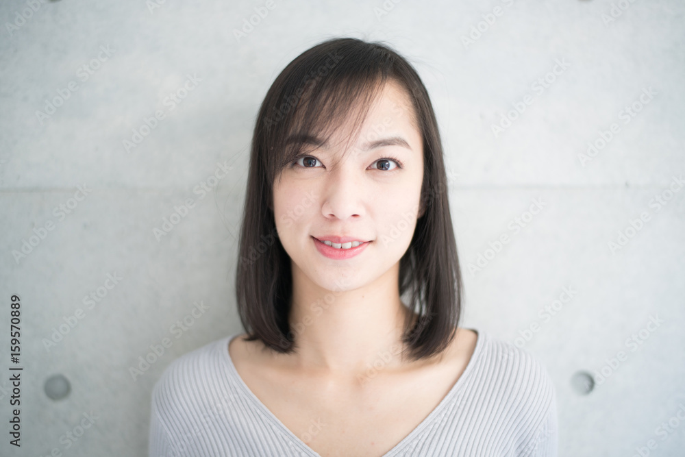 若い女性 若い女性