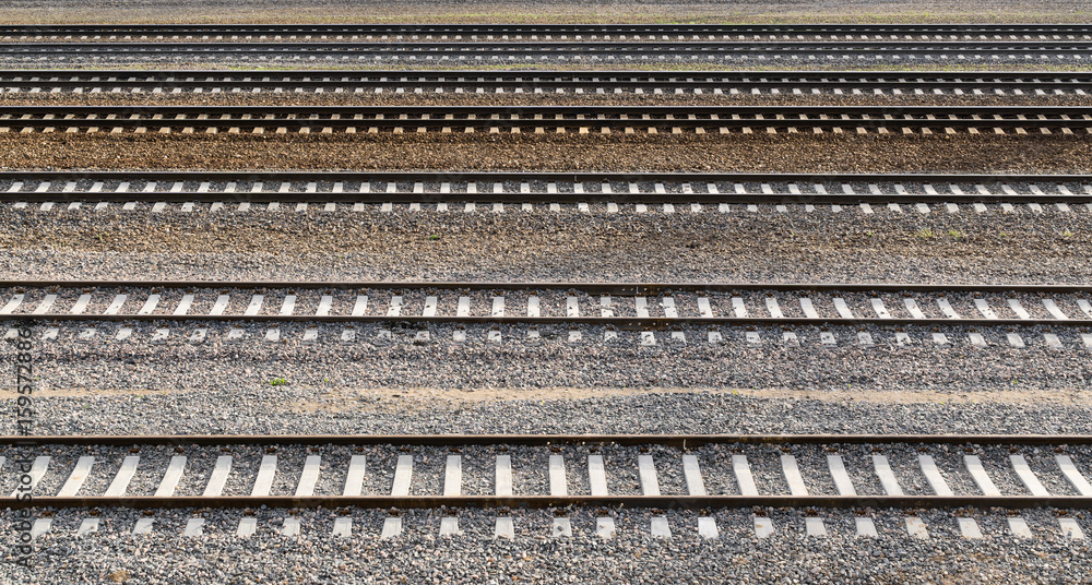 Parallel railway tracks
